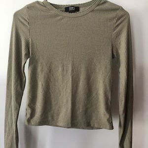 Long sleeve ribbed shirt